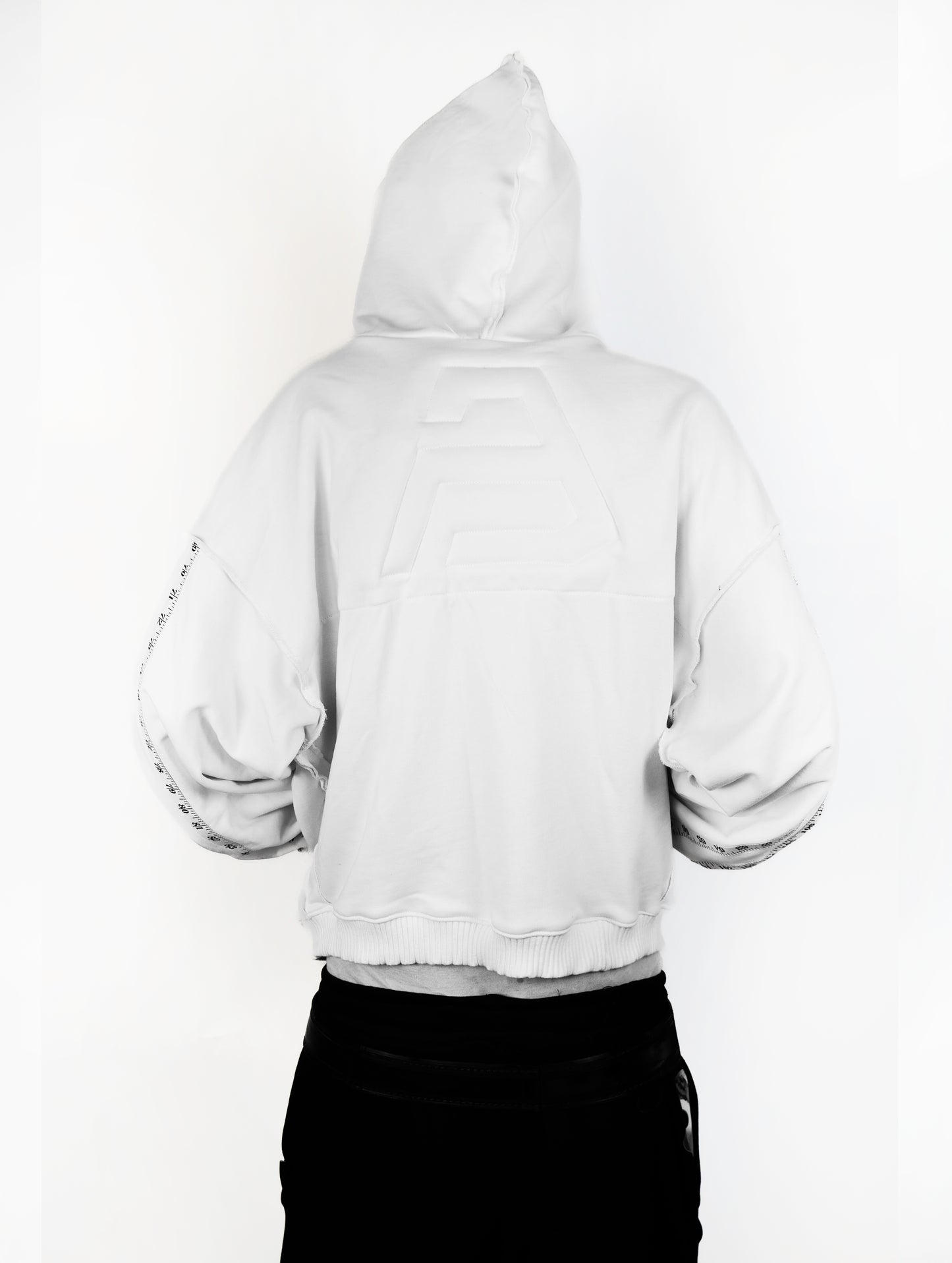 MEASURING TAPE SWEAT-SHIRT